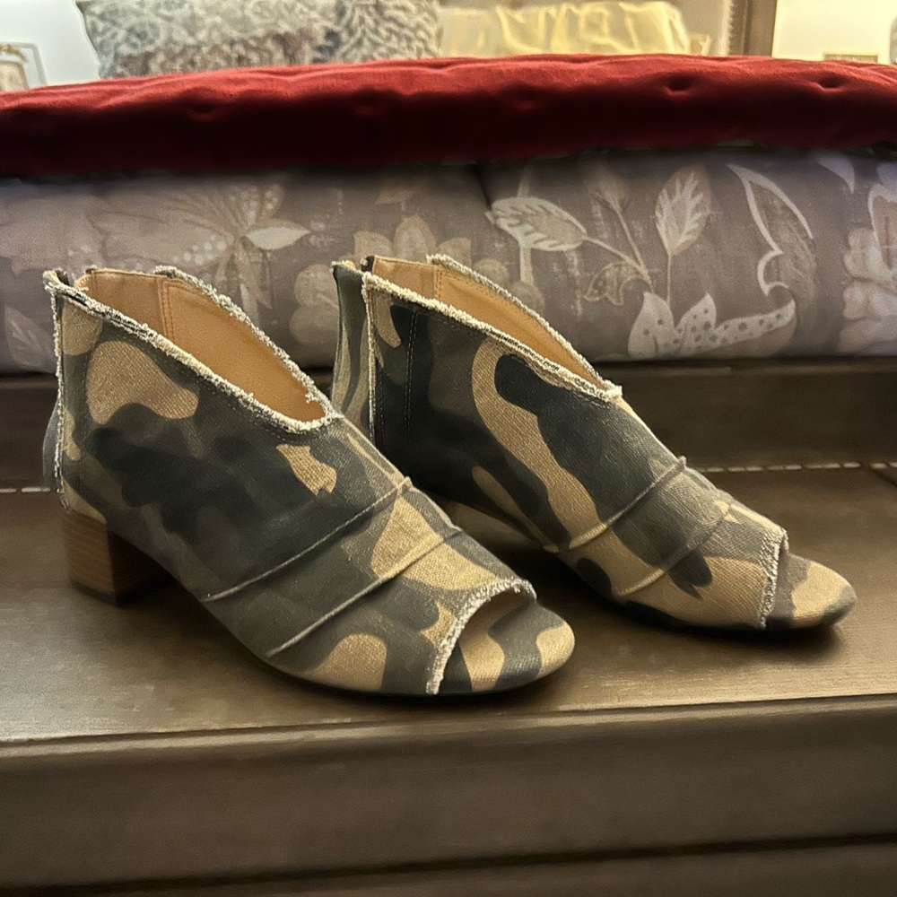 Distinctive Green and Brown Ankle Booties